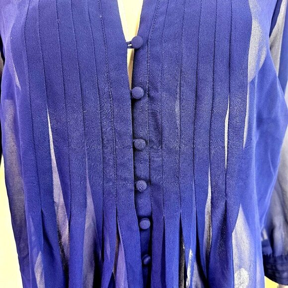 FYLO Sheer Pleated Shirt Blouse Womens M Royal Blue V Neck Covered Buttons - Picture 3 of 11